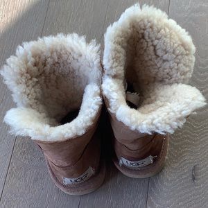 UGG kids boots/ Sz 13